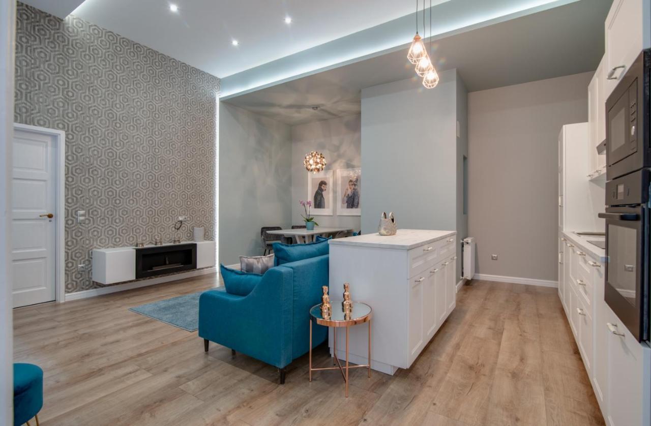 Helios Downtown Martha Appartement Boedapest Buitenkant foto