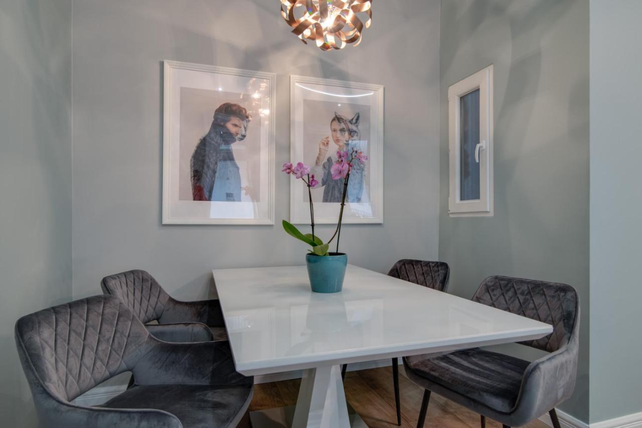 Helios Downtown Martha Appartement Boedapest Buitenkant foto